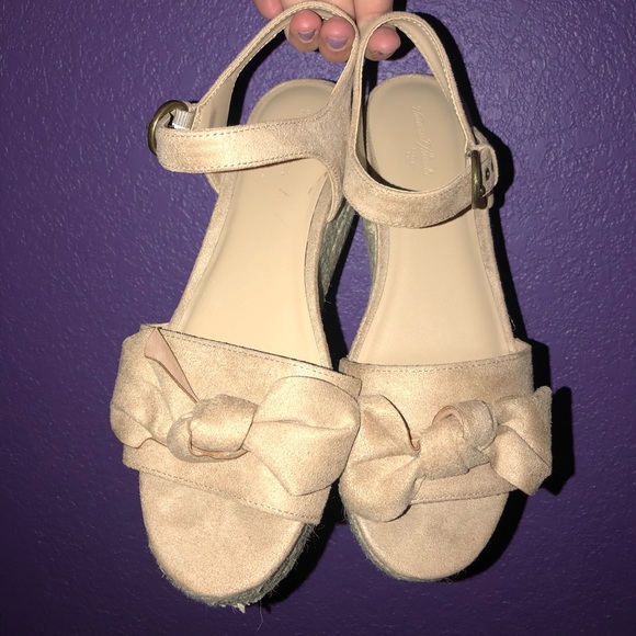 tan thick heeled wedges - Picture 2 of 4